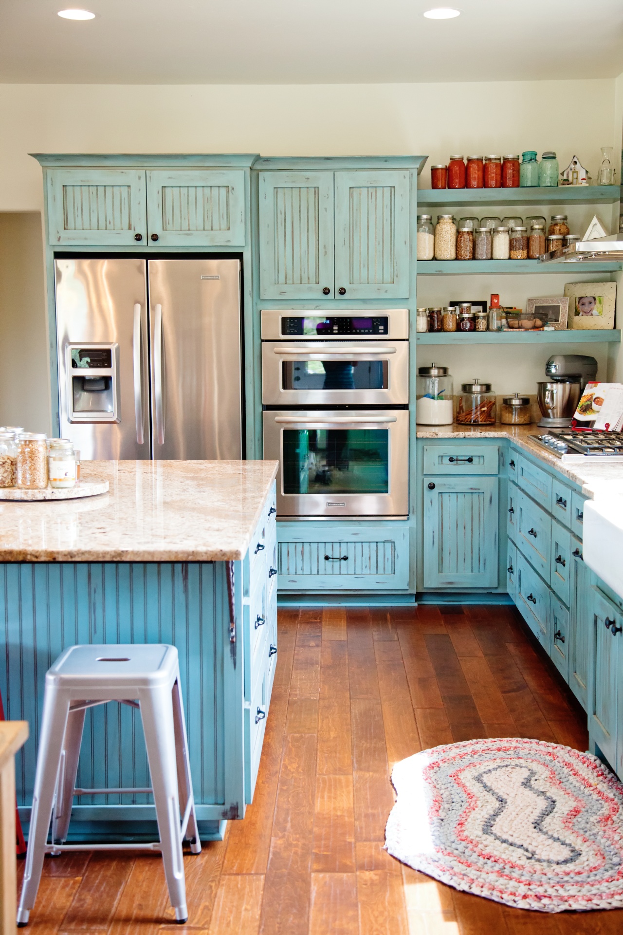 blue-themed kitchen