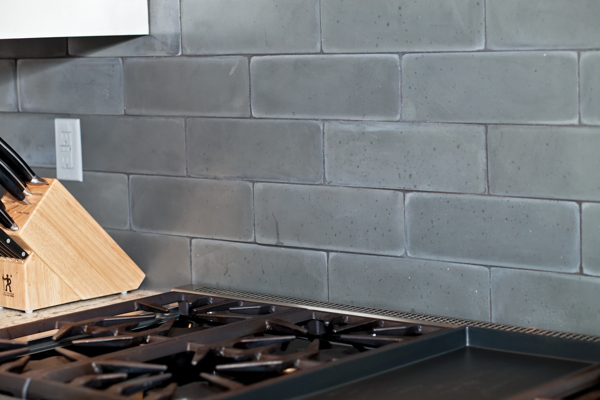 gray bricks on kitchen